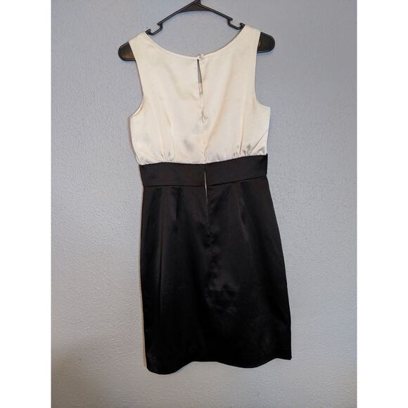 Max and Cleo Black and White Sleeveless Mini Dress Size 6 Fancy Event Preppy - Picture 4 of 4